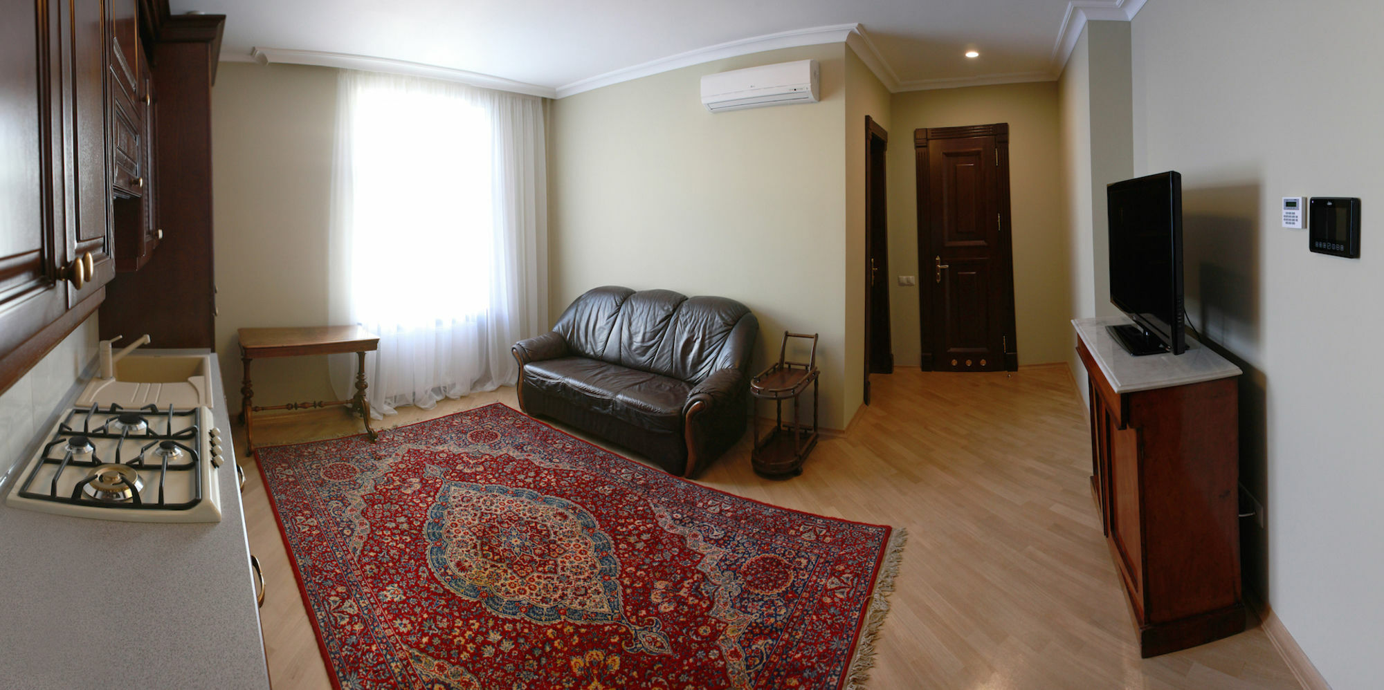 British Club Lviv Hotel Eksteriør billede