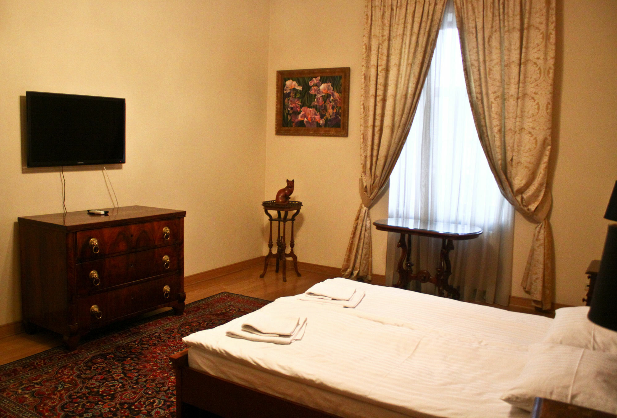 British Club Lviv Hotel Eksteriør billede